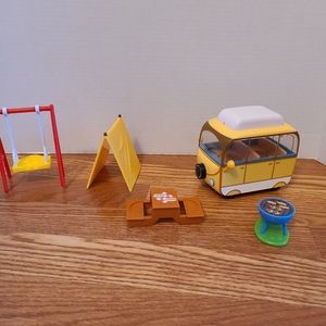 🙂 SOLD@MERCARI 🙂 🌿 Peppa pig Camping playset with mini campervan